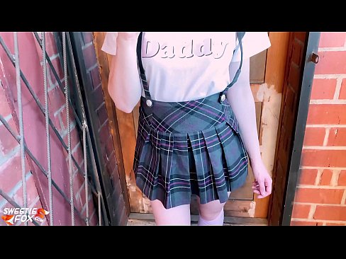 ❤️ Schoolgirl sûget har lul djip en neukt ynstee fan klassen. ❤❌ Superseks op fy.quizfarmature.ru ❌