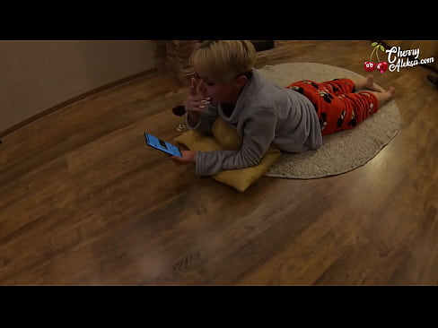 ❤️ Gekke blonde sûgje Enorme lul dy't derop sûgje en stuiterje - Anale seks ❤❌ Superseks op fy.quizfarmature.ru ❌