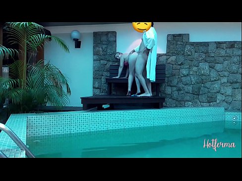 ❤️ Baas noeget faam nei it swimbad, mar koe net wjerstean in hot ❤❌ Superseks op fy.quizfarmature.ru ❌