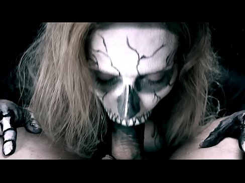 ❤️ Demon famke sûgje hoanne mei har swarte mûle en slikken cum. ❤❌ Superseks op fy.quizfarmature.ru ❌